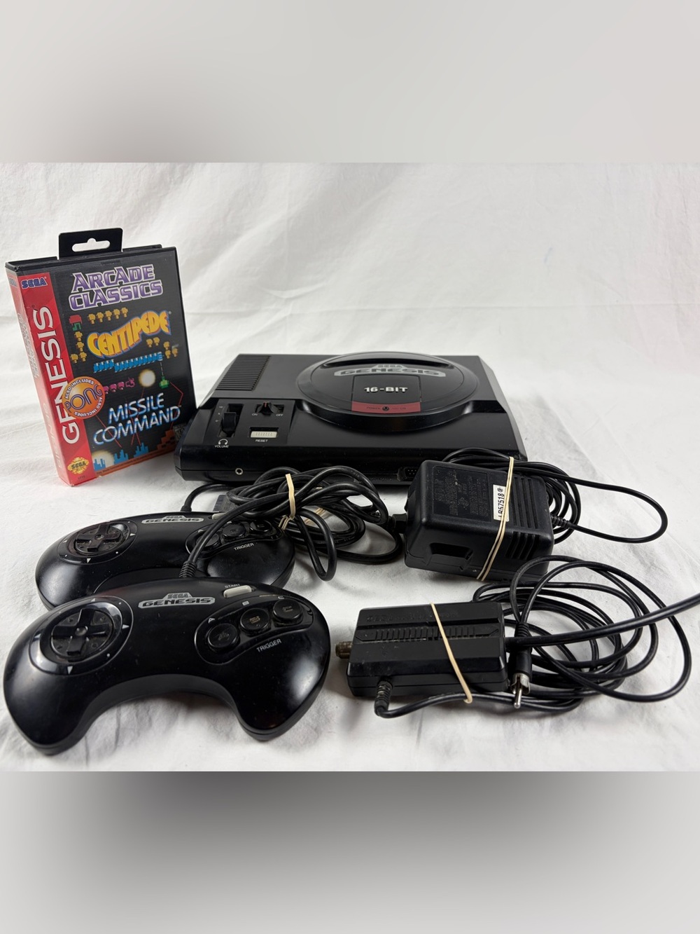 Sega Genesis 16-Bit Console Bundle โ Tested Working โ 2 Controllers + Game